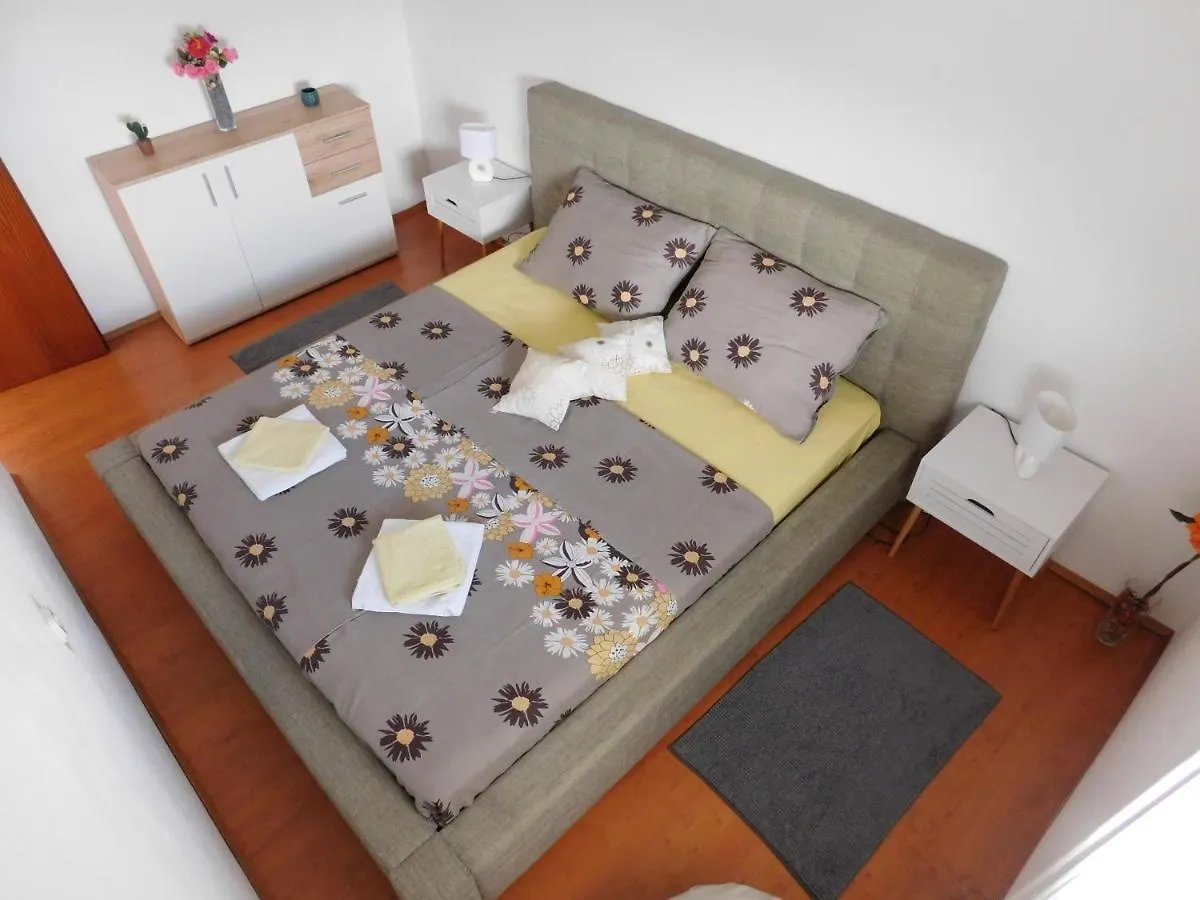 Apartmani Ruza Kosljun 0*,